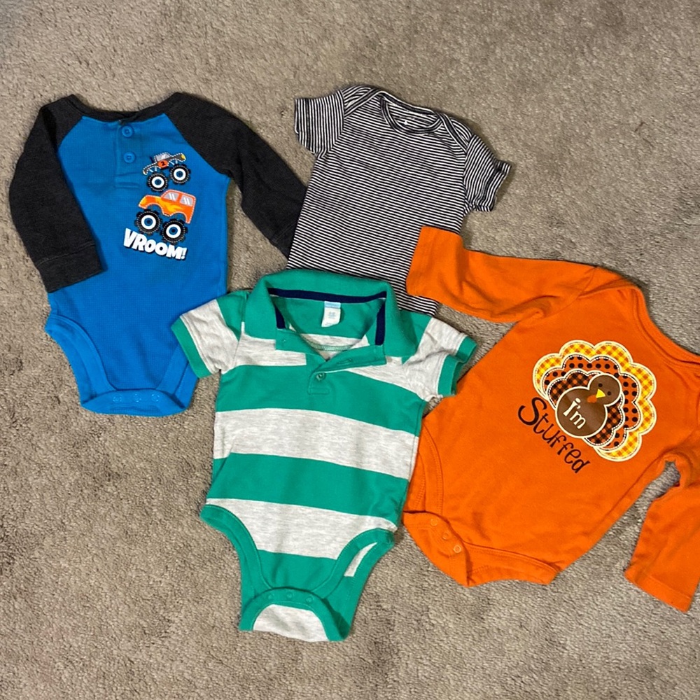 Infant Boys Onsie Shirts Bundle of 4 Shirts Size 6-9 Month Stripes Truck Turkey